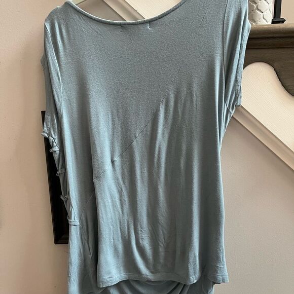 August Silk Sky Blue Ruched & Gathered Top sz PL - Picture 6 of 6